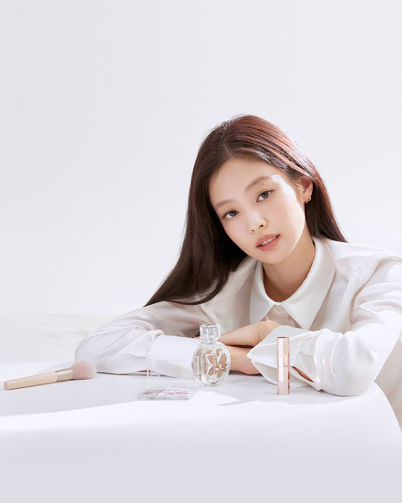 JENNIE x Beauty Kurly “FW 2023” documents 6