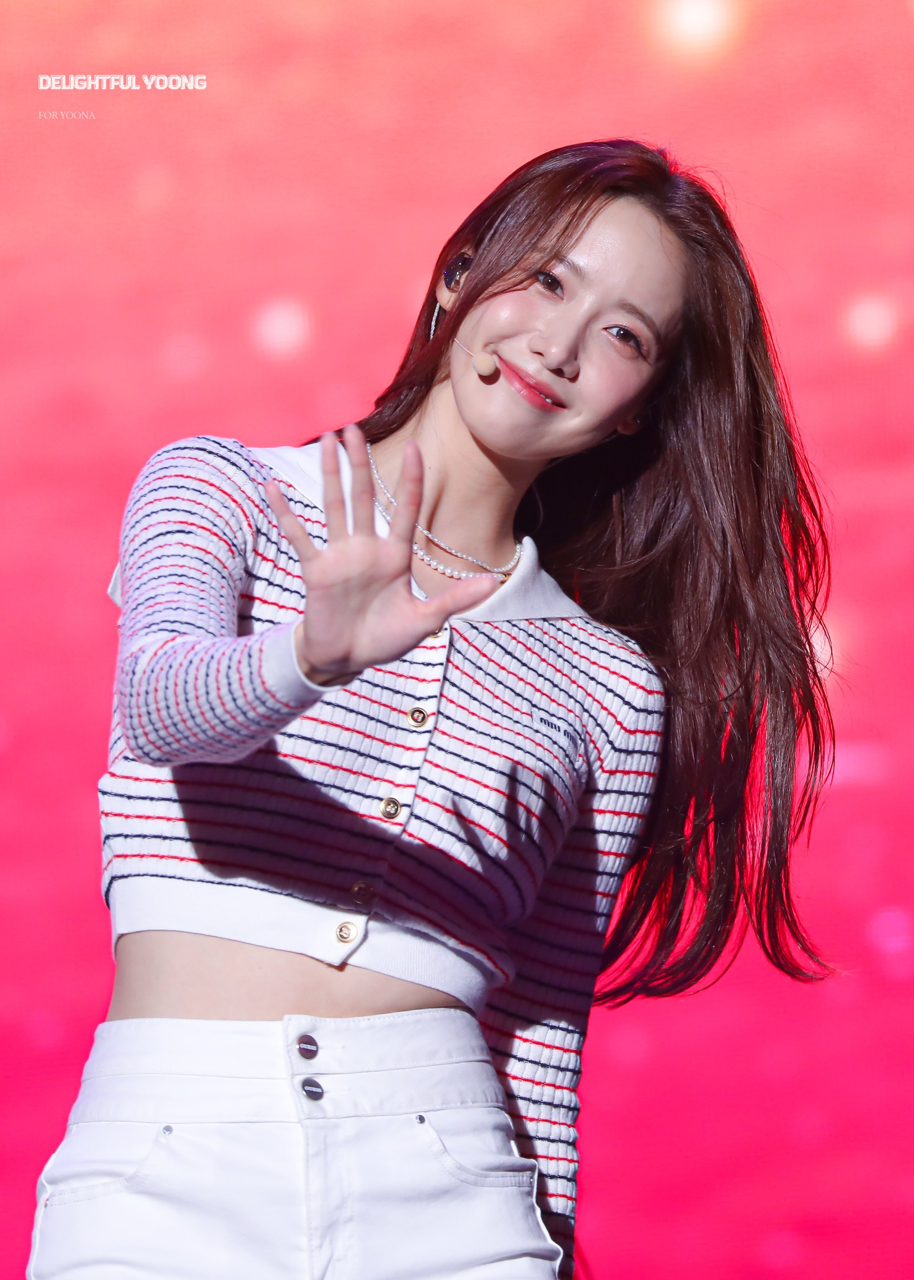 220820 Girls' Generation YoonA at SMTOWN Live | kpopping