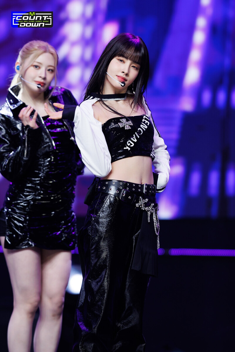 221229 STAYC Yoon 'RUN2U' at M Countdown | kpopping