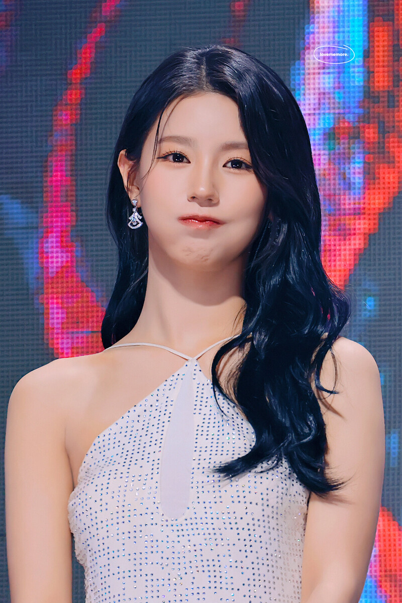 230218 (G)I-DLE Miyeon - Circle Chart Music Awards 2022 documents 4