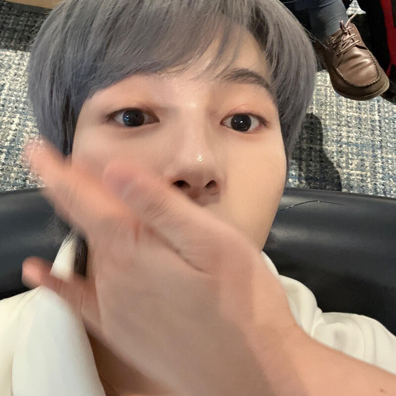 230702 NCT Renjun Instagram update documents 4