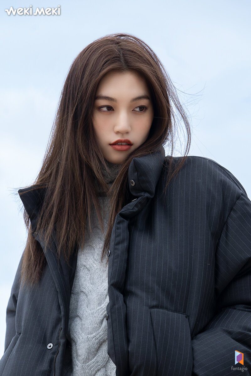 211102 Fantagio Naver Post - Doyeon's Marie Claire Photoshoot Behind documents 16