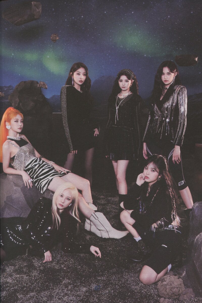 EVERGLOW "Return of the Girls" Album Scans documents 1