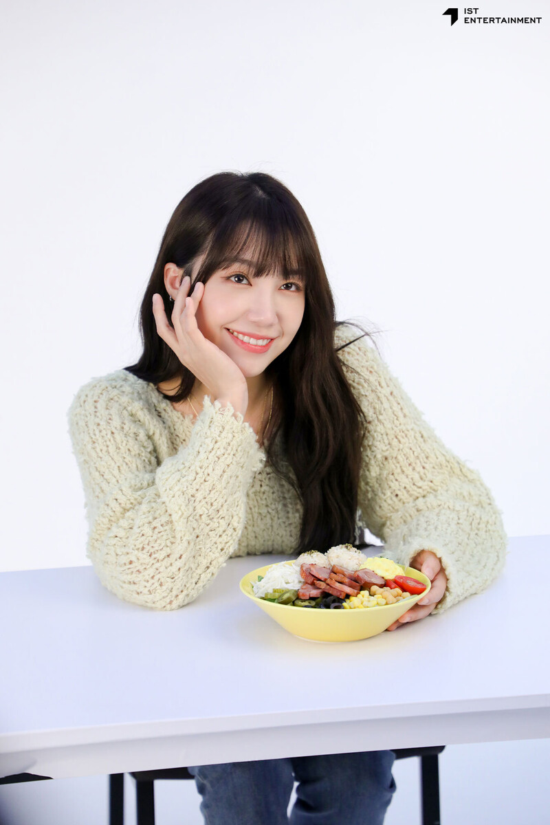 240110 IST Naver post - EUNJI behind the scenes of 'She's Bagel' commercial shoot documents 17