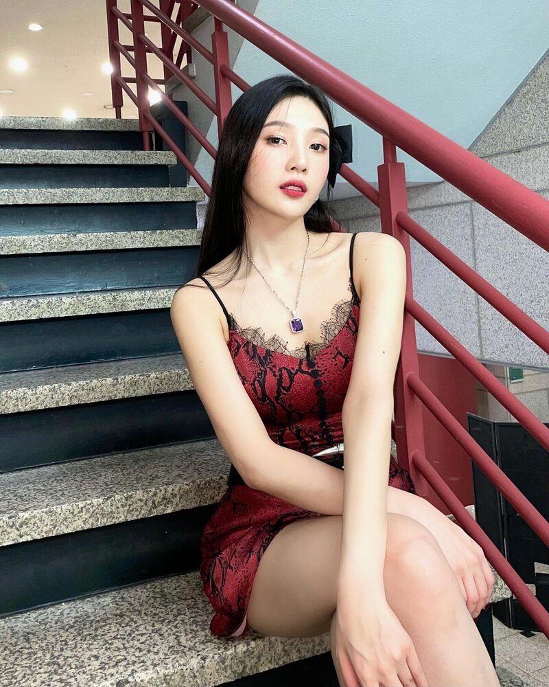 210829 Red Velvet Joy Instagram Update documents 2