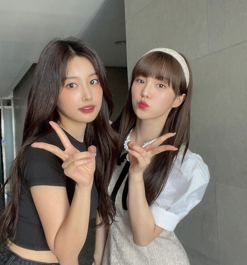 211221 woo!ah! Twitter Update - Nana & Hyewon documents 2