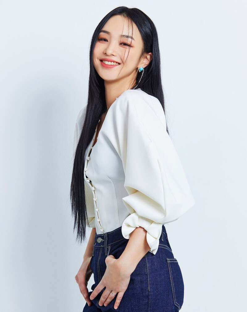 Shin Youme Singer Again 2 Top 6 Official Profile Photos documents 2