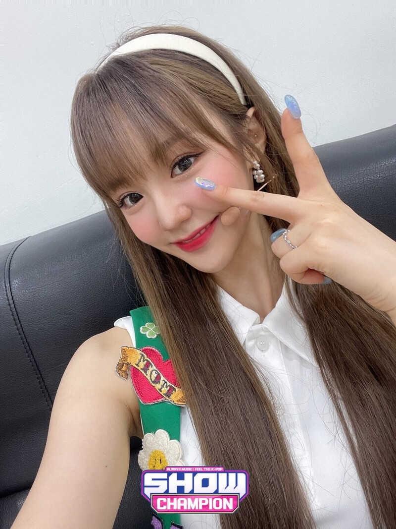 210721 WOOAH sns update - 'Pandora' promotions at Show Champion documents 11