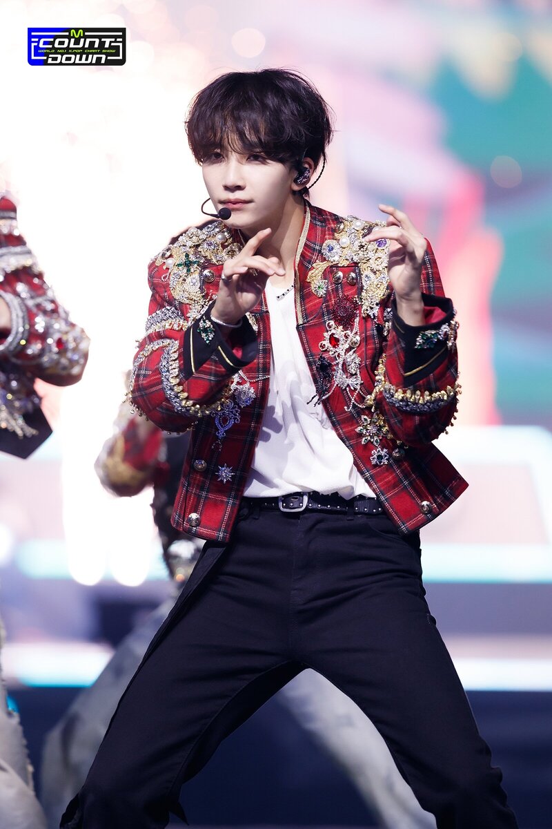 231109 SEVENTEEN Jeonghan - "God of Music" at M Countdown documents 3