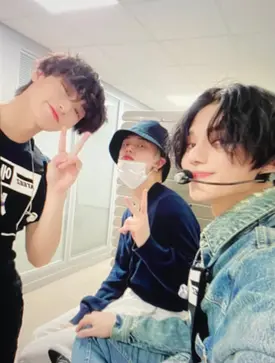 SAN AND WOOYOUNG WITH TXT YEONJUN