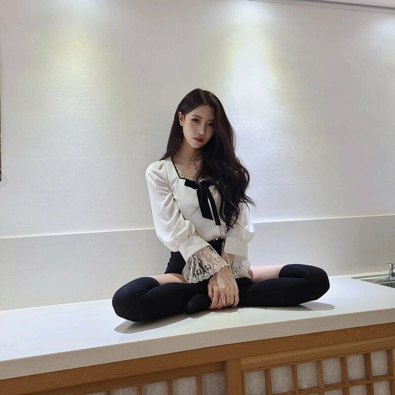 210725 Lovelyz Mijoo Instagram Update documents 4