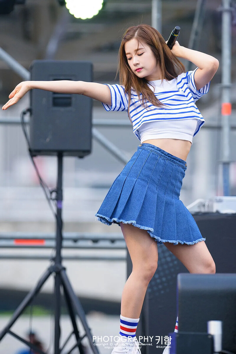 Chorong56_1.jpg