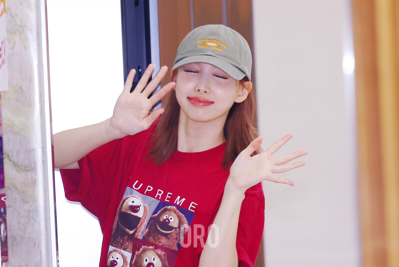 240618 TWICE Nayeon - Kiss The Radio documents 3