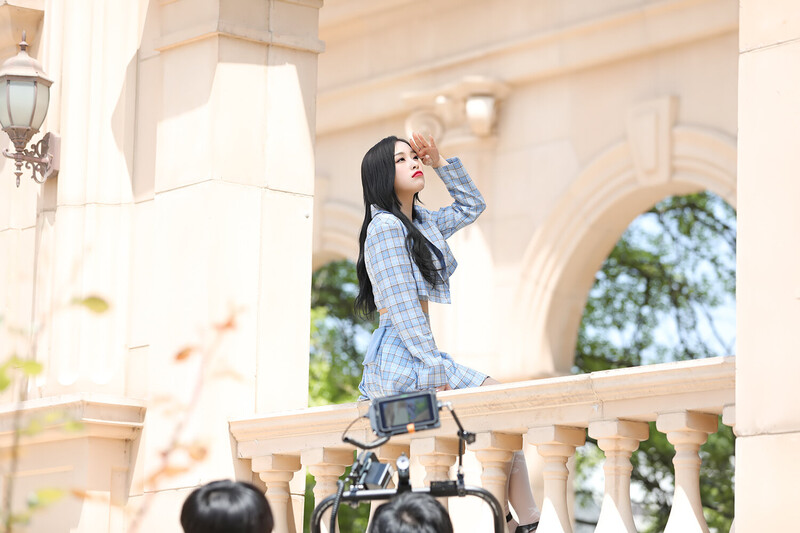 220803 Dreamcatcher Naver Post - Gahyeon 'Playground' Special Clip documents 10