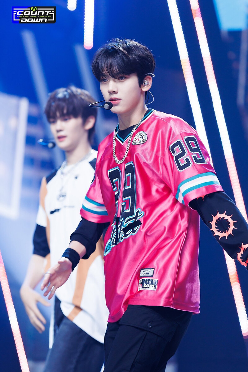 230713 ZEROBASEONE - 'New Kidz on the Block' at M COUNTDOWN documents 24