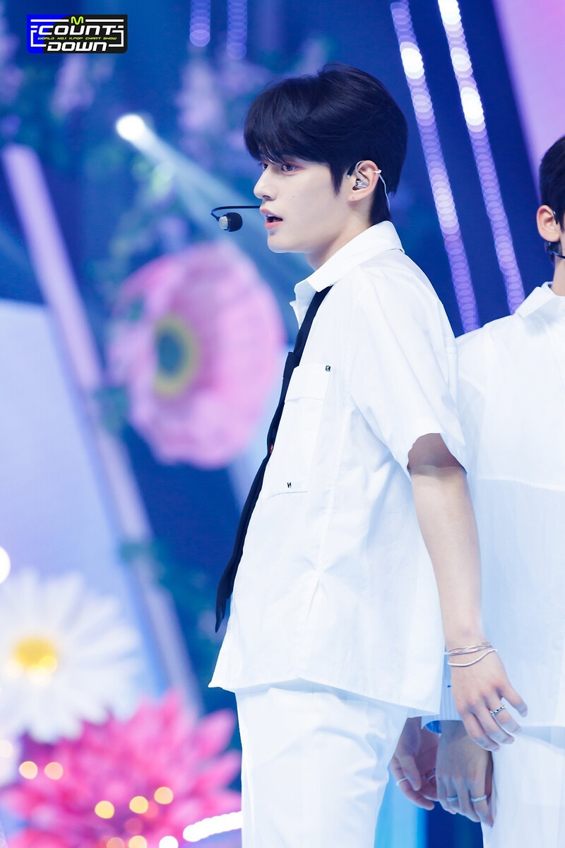 230713 ZEROBASEONE - 'In Bloom' at M COUNTDOWN documents 18