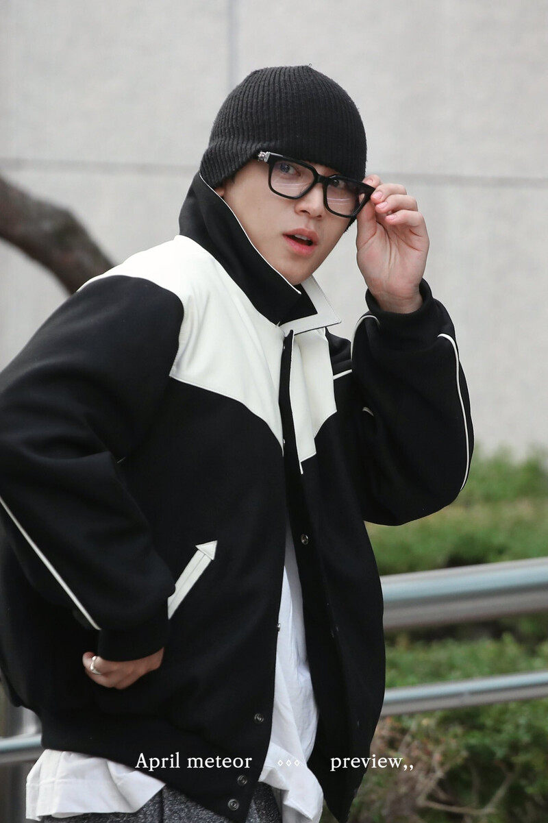 231103 SEVENTEEN Mingyu - Music Bank Rehearsals documents 6