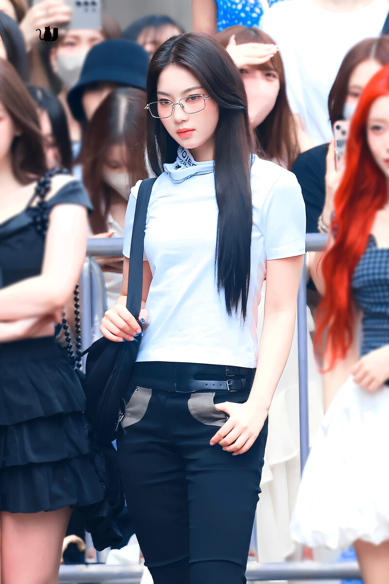 240719 STAYC Isa - Music Bank Commute documents 6