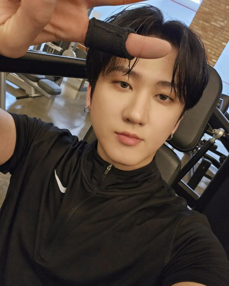 230223 Stray Kids Instagram - Changbin | kpopping