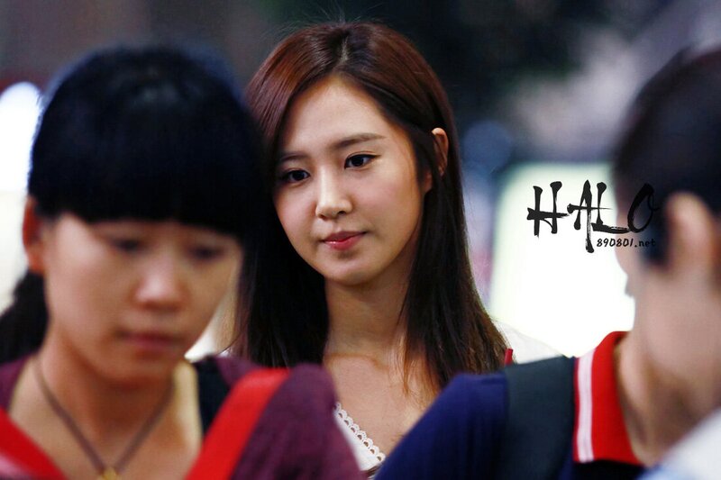 120812 Girls' Generation Yuri at Gimpo Airport | kpopping