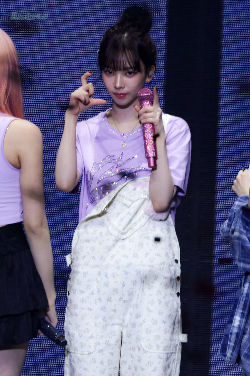 240922 aespa Karina - ‘SYNK : Parallel Line’ Tour in Macau Day 2 documents 5