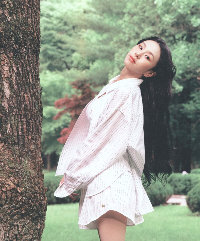 TWICE Chaeyoung for Esquire 2024 - Special Photobook 'Once More' (Scans) documents 4