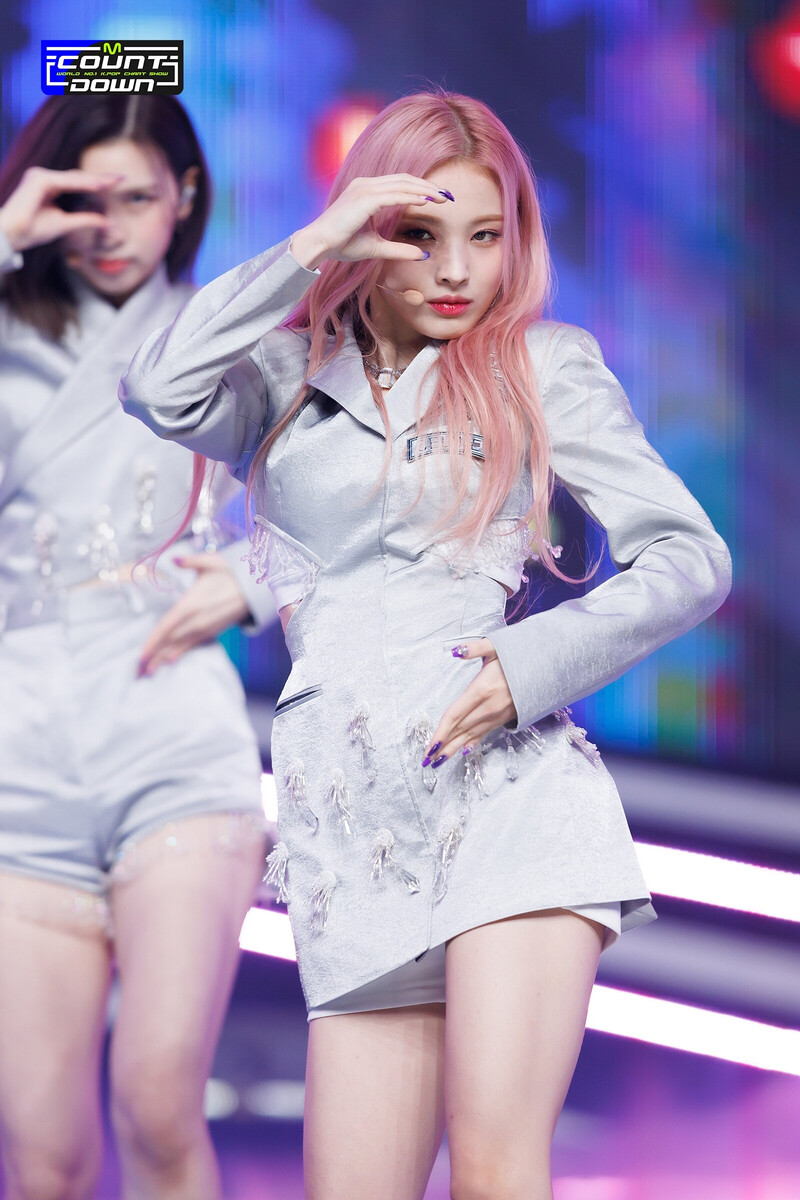 220324 NMIXX - 'O.O' at M Countdown documents 17