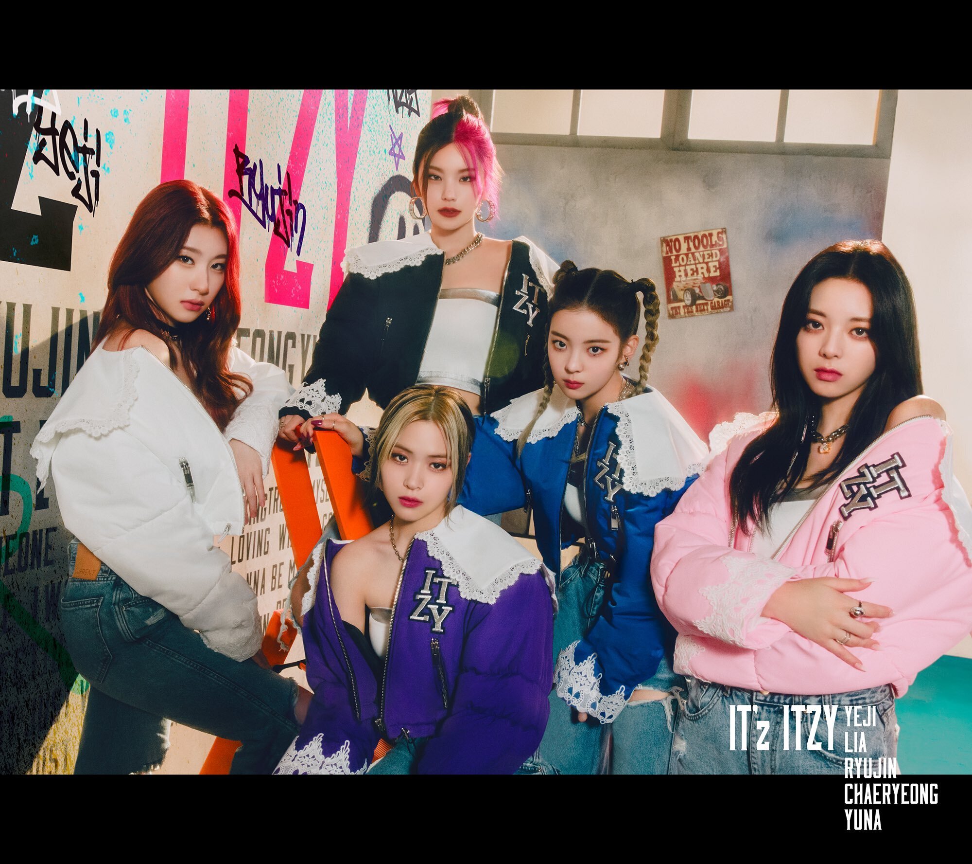 ITZY Japan Debut Album『IT'z ITZY』Concept Teasers | kpopping