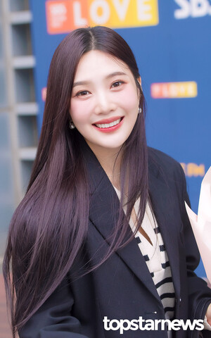 240103 Red Velvet Joy - Animal Farm Commute