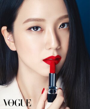 BLACKPINK Jisoo for Vogue Korea x Dior 2021 Holiday Dior Look