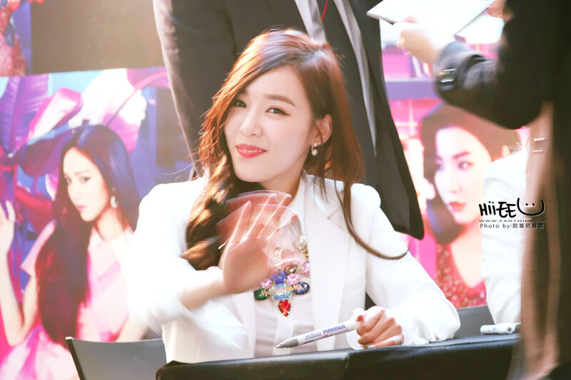 140314 Girls' Generation Tiffany at Mr. Mr. fansign documents 7