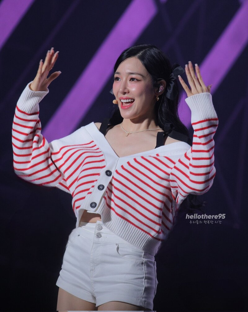 220820 SNSD Tiffany - SMTOWN Concert documents 7