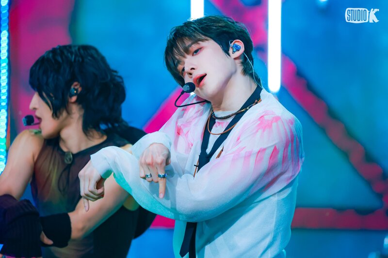 240631 ATEEZ Yunho - 'WORK' at Music Bank documents 4