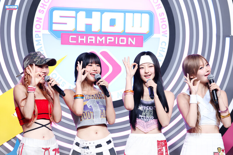 240710 KISS OF LIFE - 'Sticky' at Show Champion documents 1