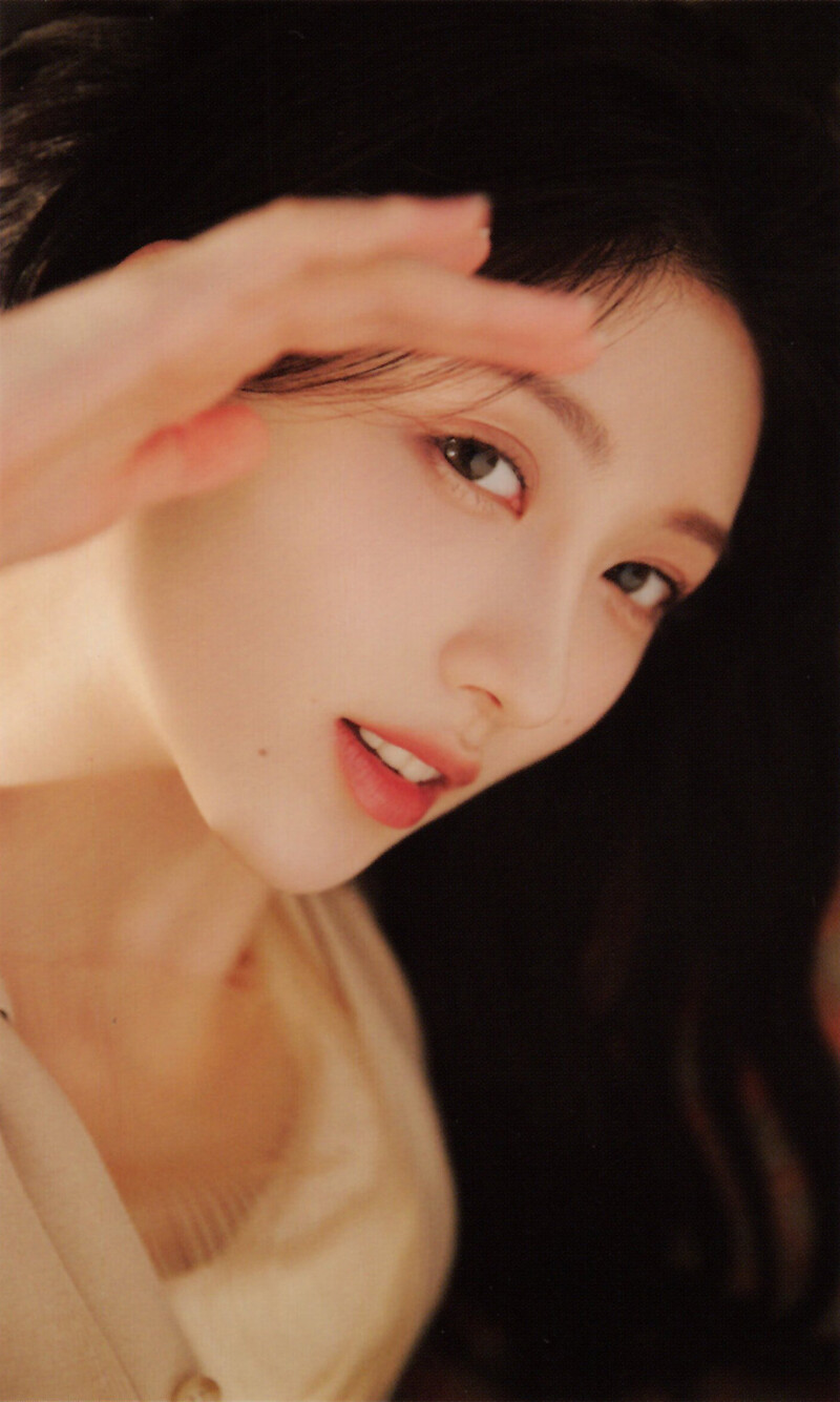 IVE - Mini Album 'I'VE MINE' (Scans) documents 2