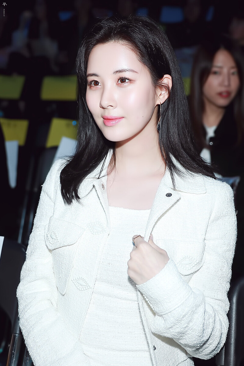 170329 Girls' Generation Seohyun at 'Miss Gee Collection' 2017 Seoul Fashion Week documents 4