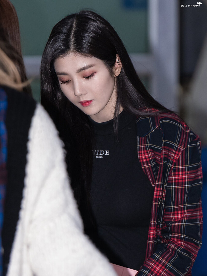 181230 IZ*ONE Eunbi documents 7