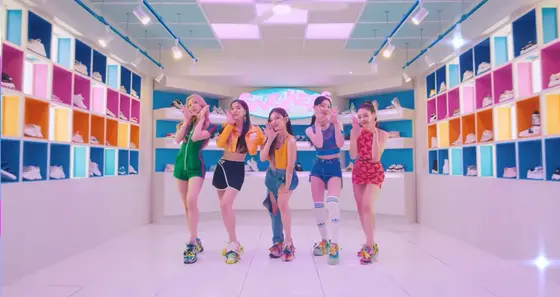 ITZY's 5th Mini Album "Checkmate" Has Surpassed 1 Million Copies in Album Sales