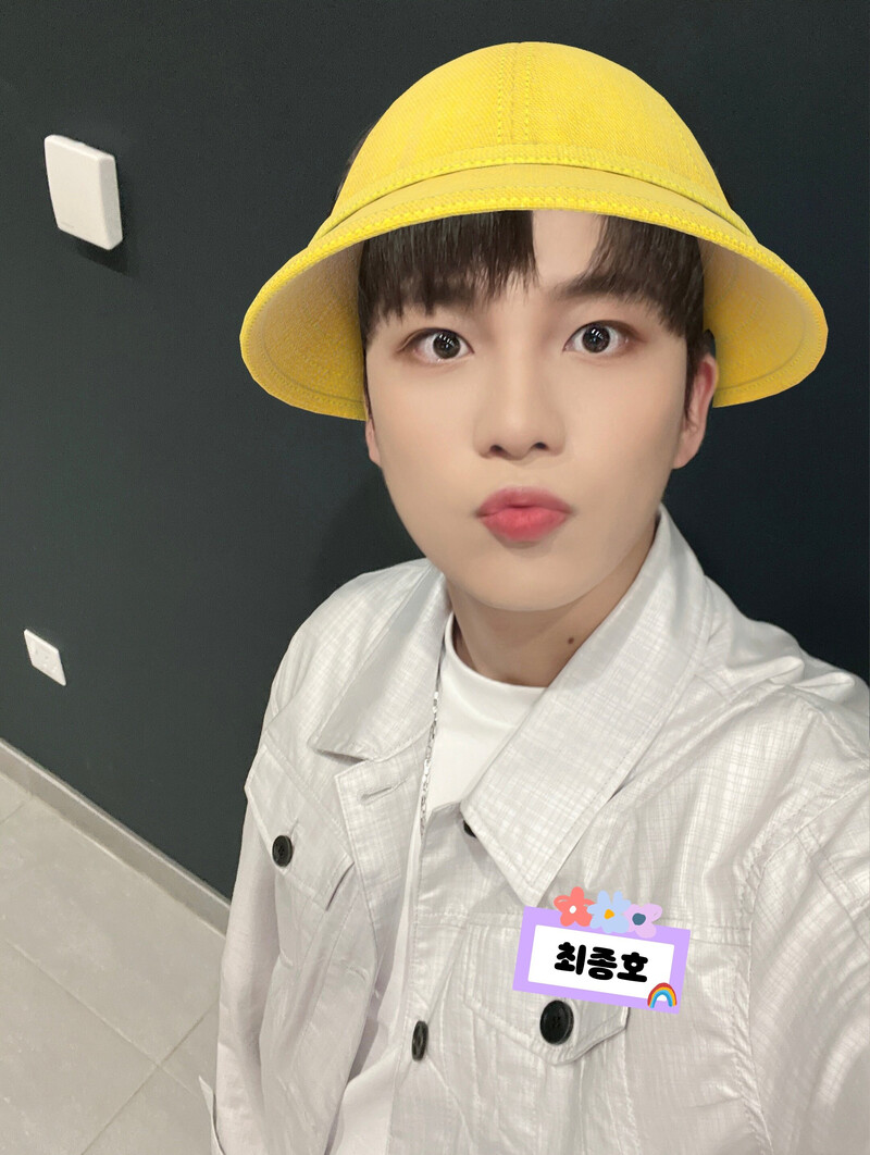 220508 ATEEZ Twitter Update documents 8