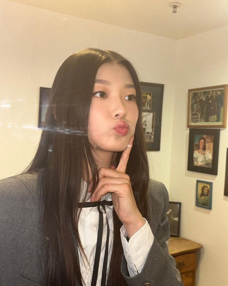 231126 Yoonchae Instagram Update documents 3