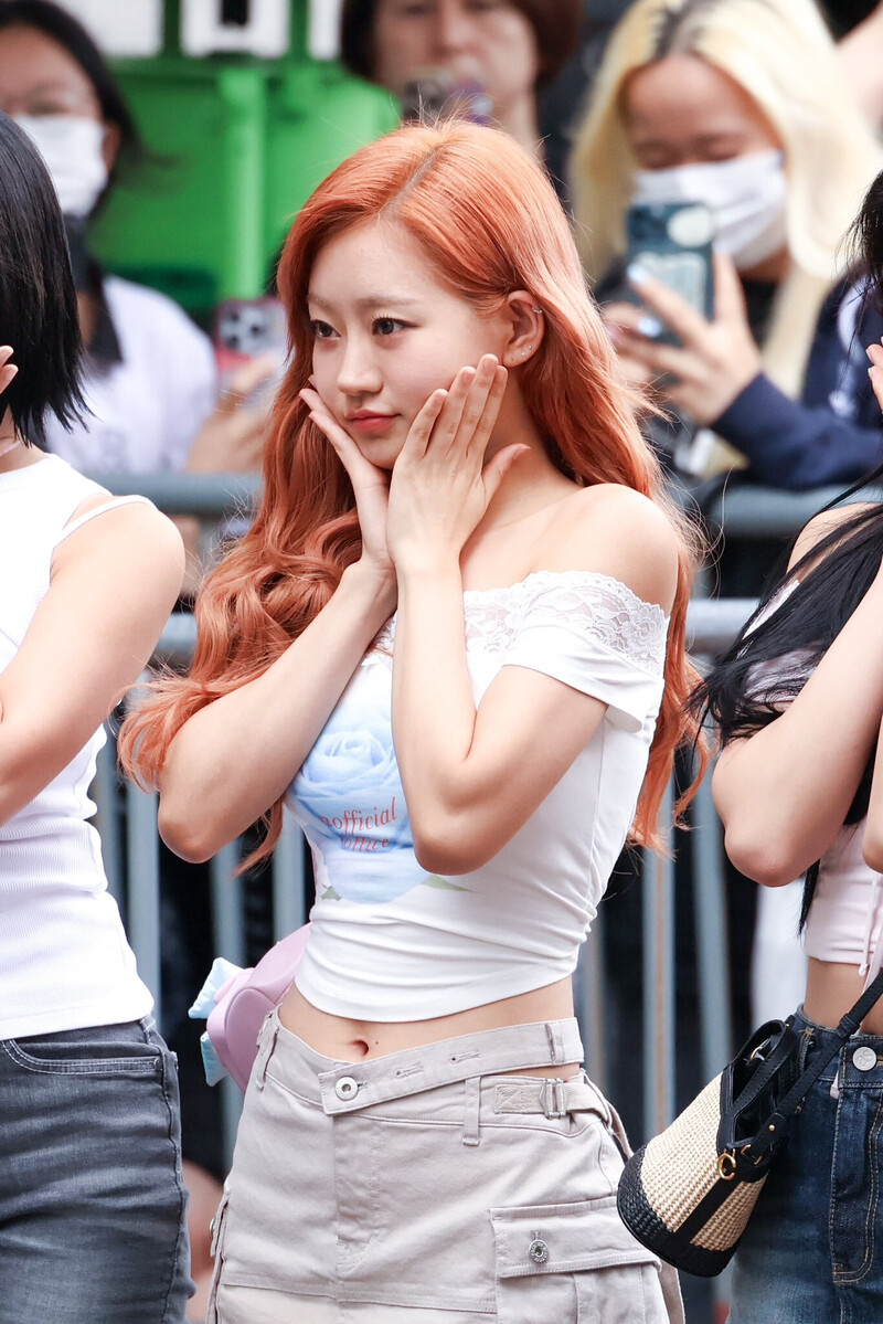 240705 KISS OF LIFE Julie - Music Bank Commute documents 4