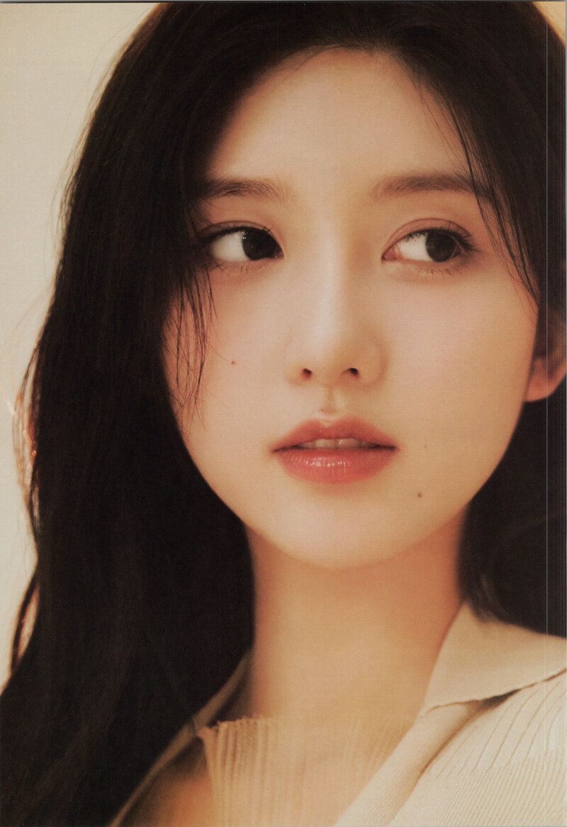 IVE - Mini Album 'I'VE MINE' (Scans) documents 5