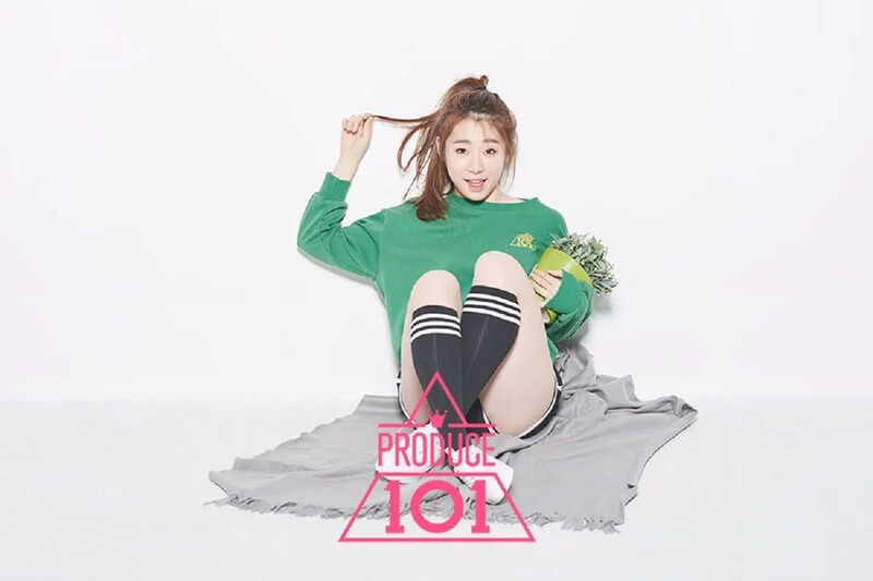 Yu_Yeonjung_Produce_101_Promotional_4.jpg