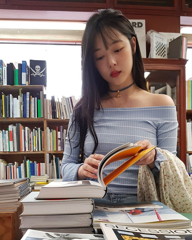 180708 Sulli Instagram update documents 16