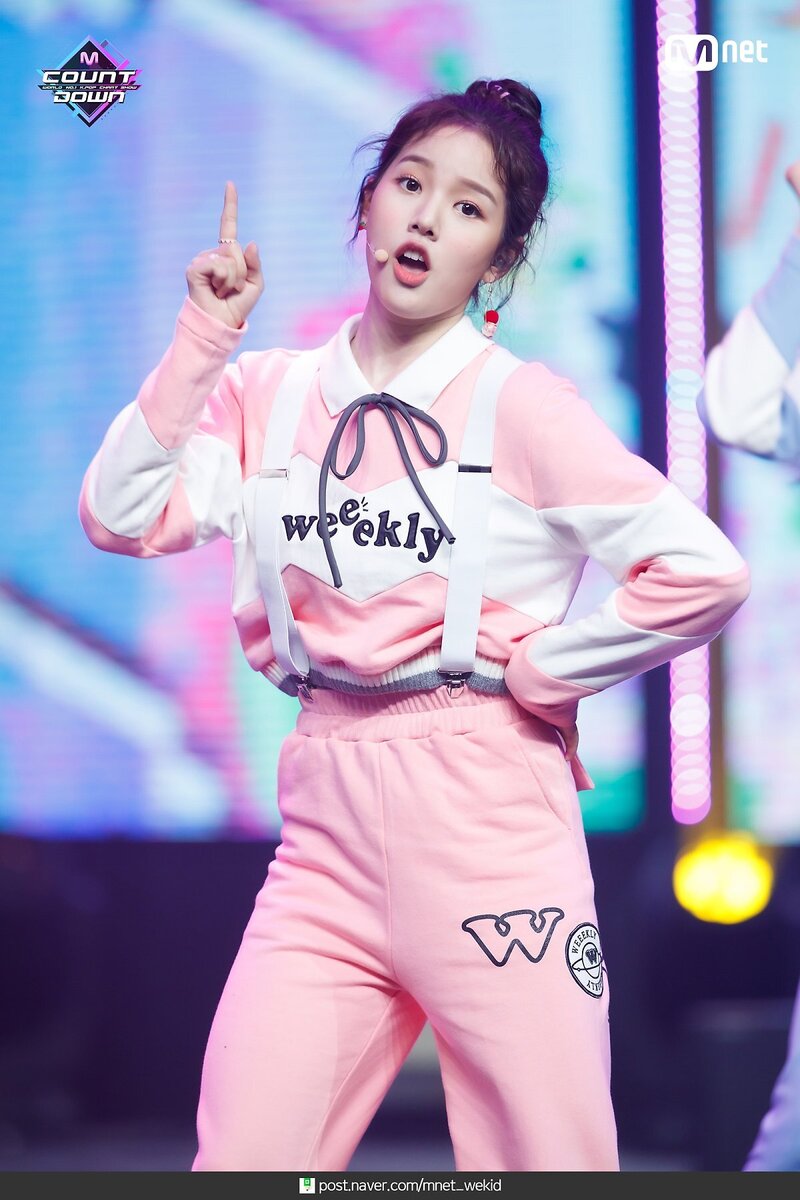 201105 Weeekly - 'Zig Zag' at M COUNTDOWN documents 9