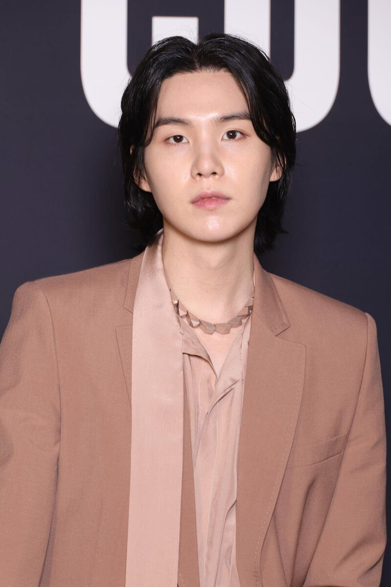 230126 SUGA- VALENTINO Le Club Haute Couture Collection at Paris Fashion Week documents 1