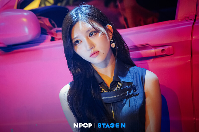 231027 NPOP - IVE Stage Behind the Scenes documents 17