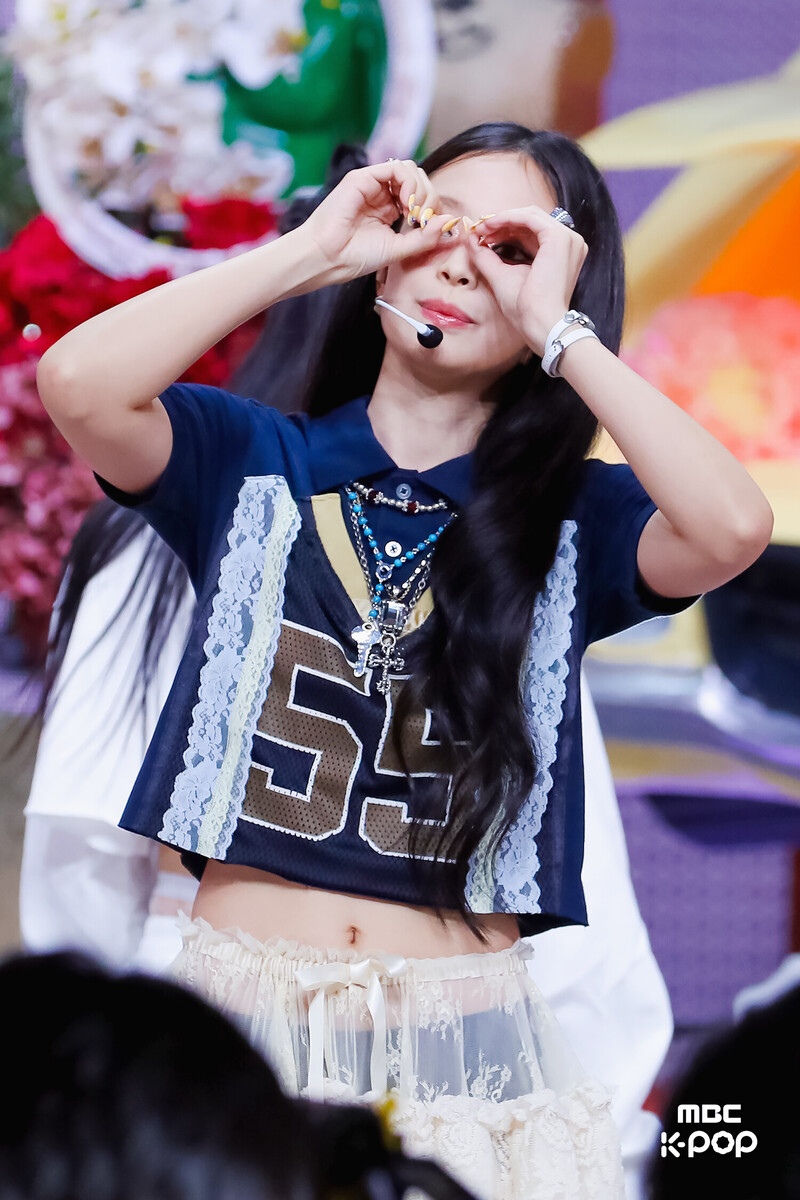 241019 JENNIE - 'Mantra' at Music Core documents 9