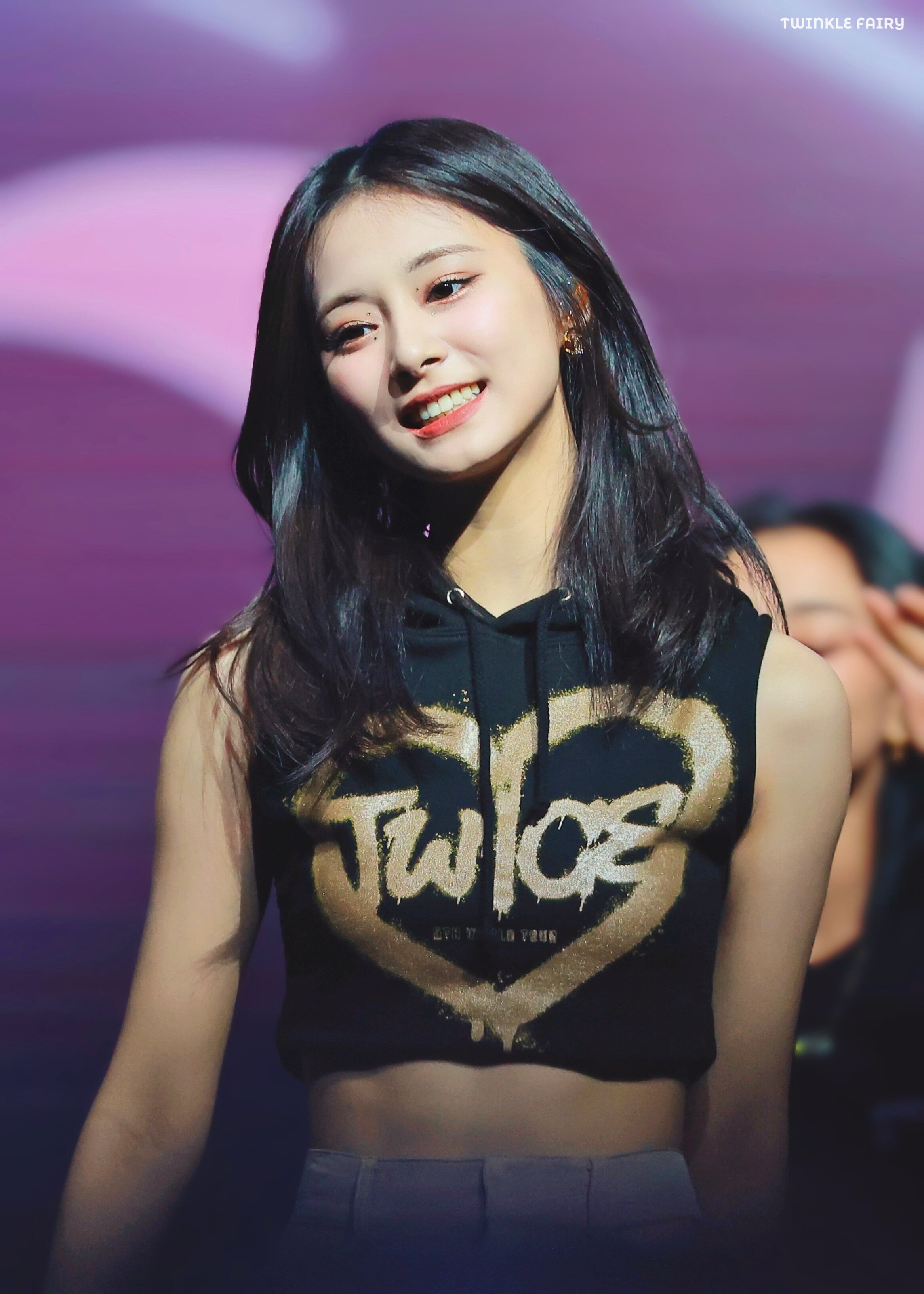 230908 TWICE Tzuyu - 'READY TO BE' World Tour in London Day 2