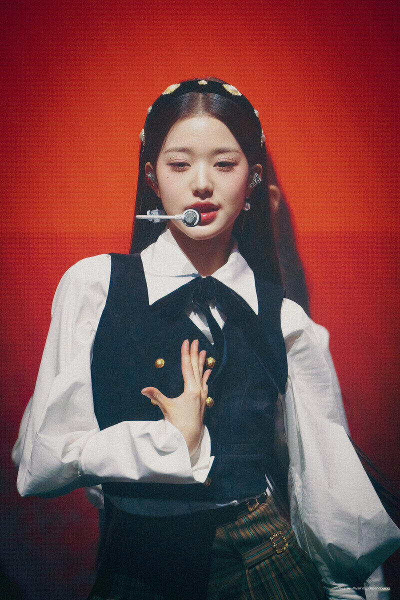 230212 IVE Wonyoung - The First Fan Concert 'The Prom Queens' Day 2 documents 5